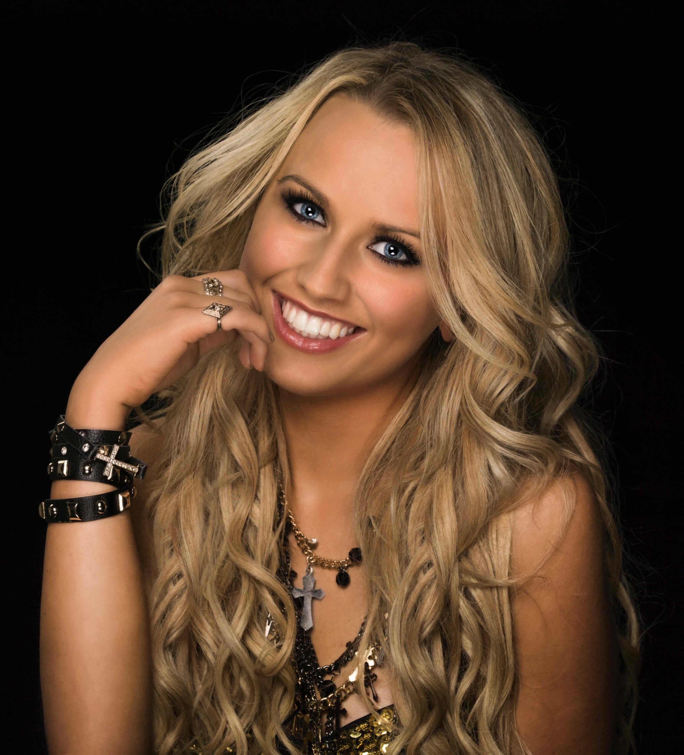 Christie Lamb, singer in Sydney