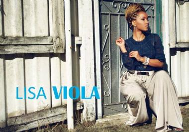 Lisa Viola, singer in Sydney