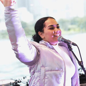 Sela Moon, singer in Sydney, photo 2