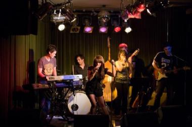 Cisca, singer-songwriter in Sydney