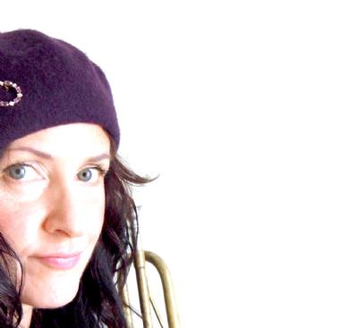 Elizabeth Geyer, singer-songwriter in Sydney, photo 3