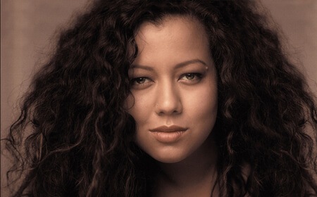 Mahalia Barnes, soul singer in Sydney, photo 3