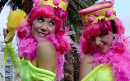 Fluoro Dollies - Stilts, stilt walker in Sydney