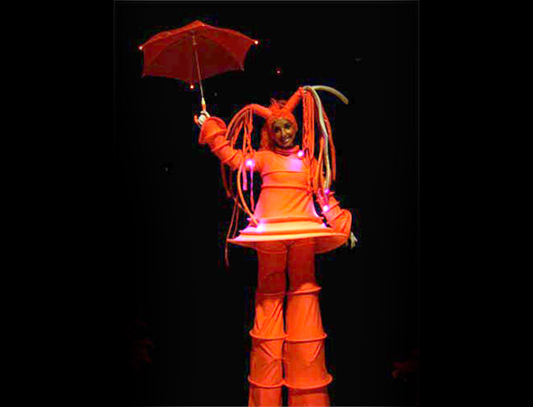 Sydney Stilt Walkers Sci Fi Dollies, live in Sydney, photo 3