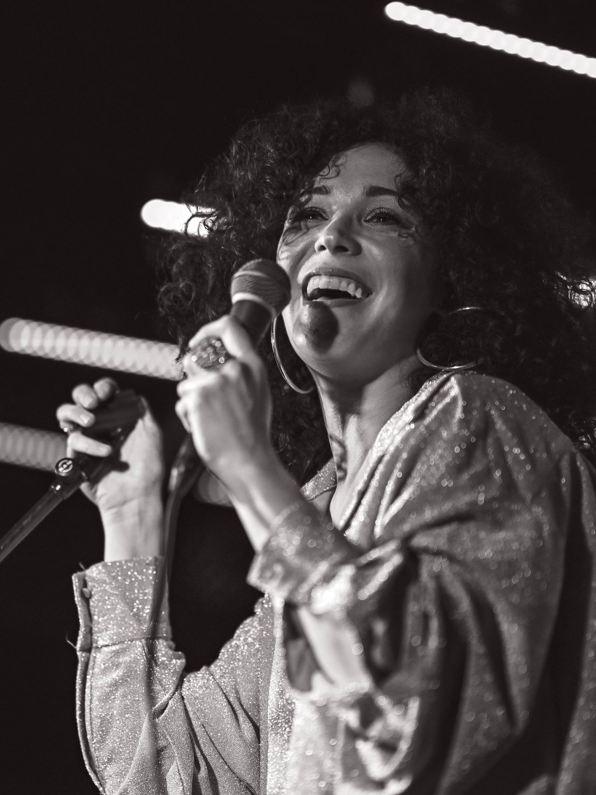 Taylor B-W, singer in Sydney