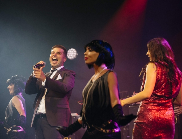 Swooners And Divas, tribute band in Sydney, photo 2