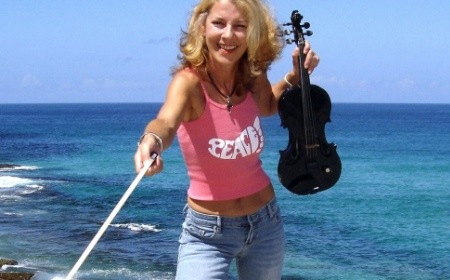 Gisele Scales - Violinist, live in Sydney