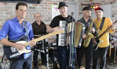 SqueezeBox Boogaloo, world music band in Sydney, photo 2