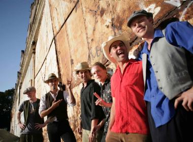 Waiting for Guinness, world music band in Sydney, photo 3