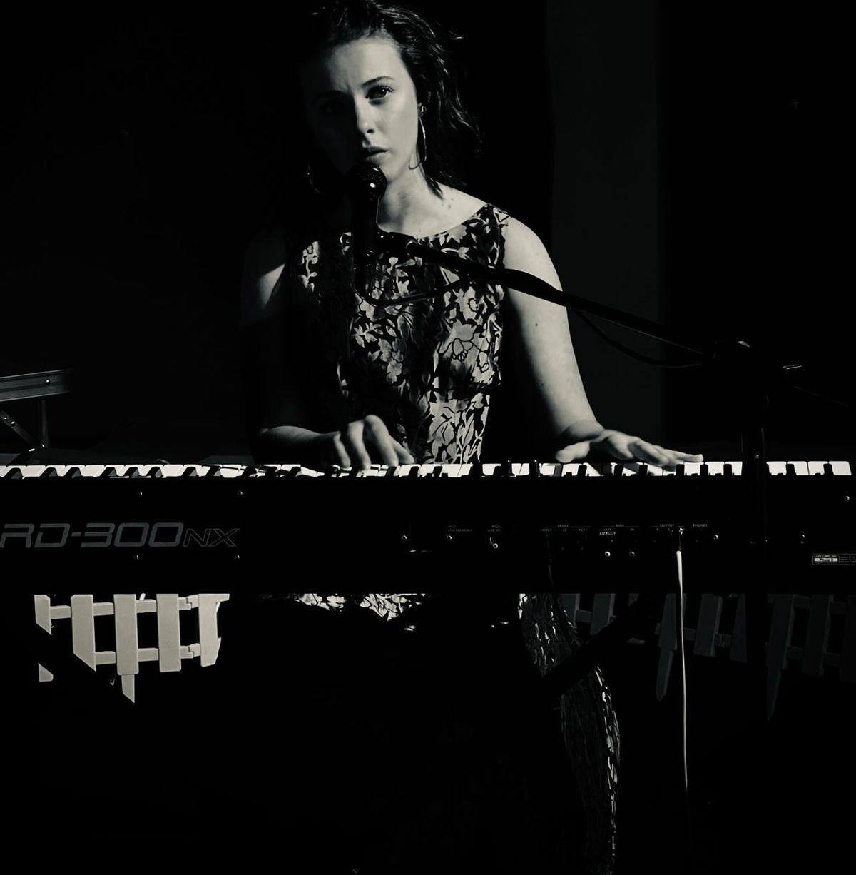 Zara Music, musical soloist in Sydney
