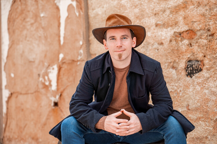 Owen Smith, singer-songwriter in Tamworth, photo 3