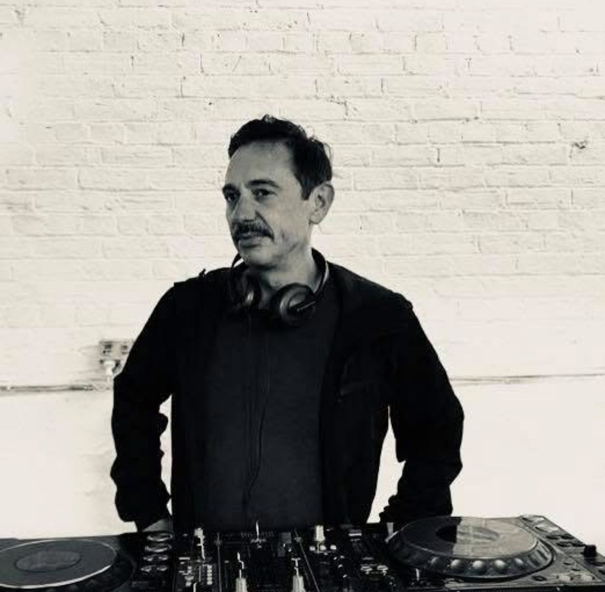 Vance Vader-Vaven, dj in Tasmania