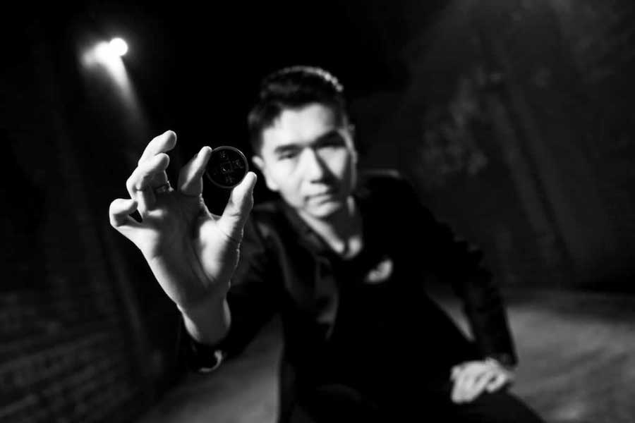 Toby Z, magician in Perth