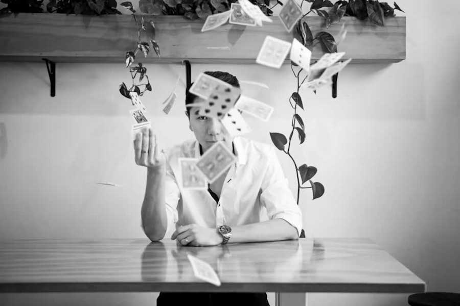 Toby Z, magician in Perth, photo 2