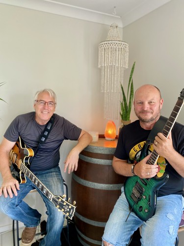 Mid Life Crisis, musical duo in Toowoomba, photo 3