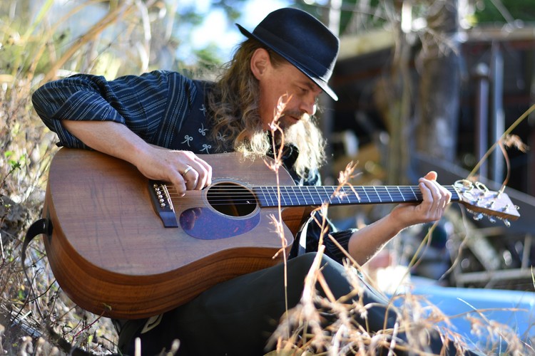 Hound Dog Swagger, singer in Toowoomba