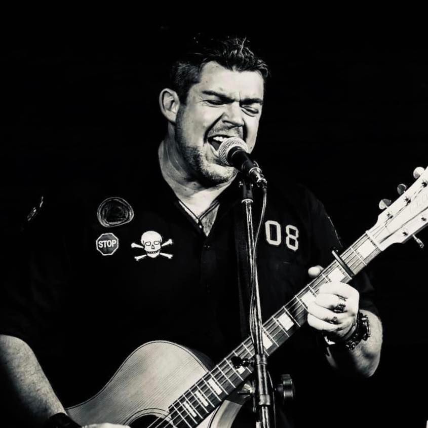 Brad Carter, singer in Torquay