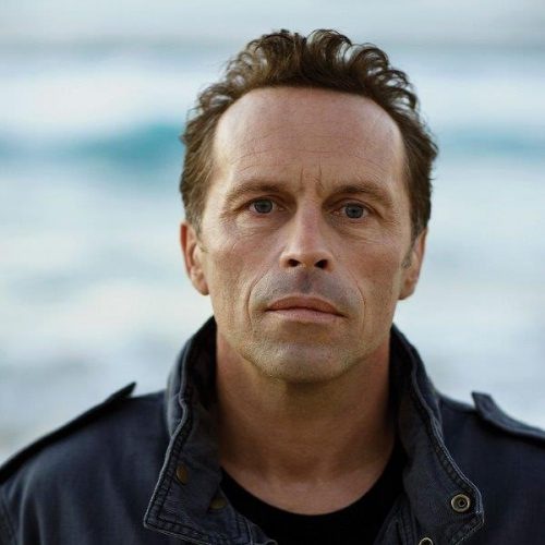 Mark Seymour, singer in VIC
