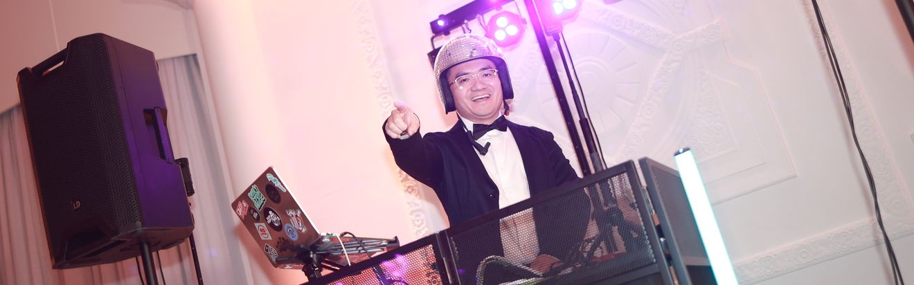 DJ Evan & Photobooth - Chinese & English Wedding DJ, wedding band in Melbourne, photo 2