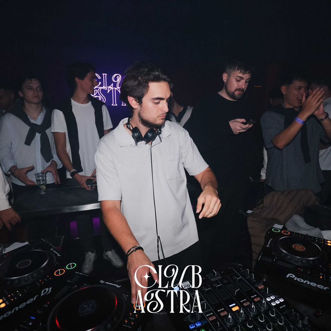 Tovar, dj in Victoria
