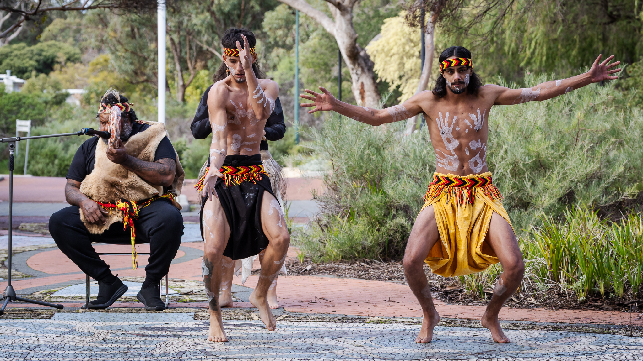 Bindjareb Middars, aboriginal & torres strait islander entertainers in WA, photo 3