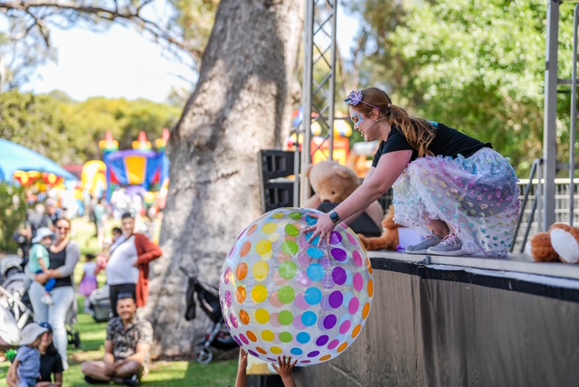 Jazzieshazzies, children's entertainer in WA, photo 3
