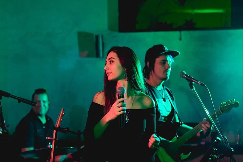 Finesse, cover band in WA, photo 2