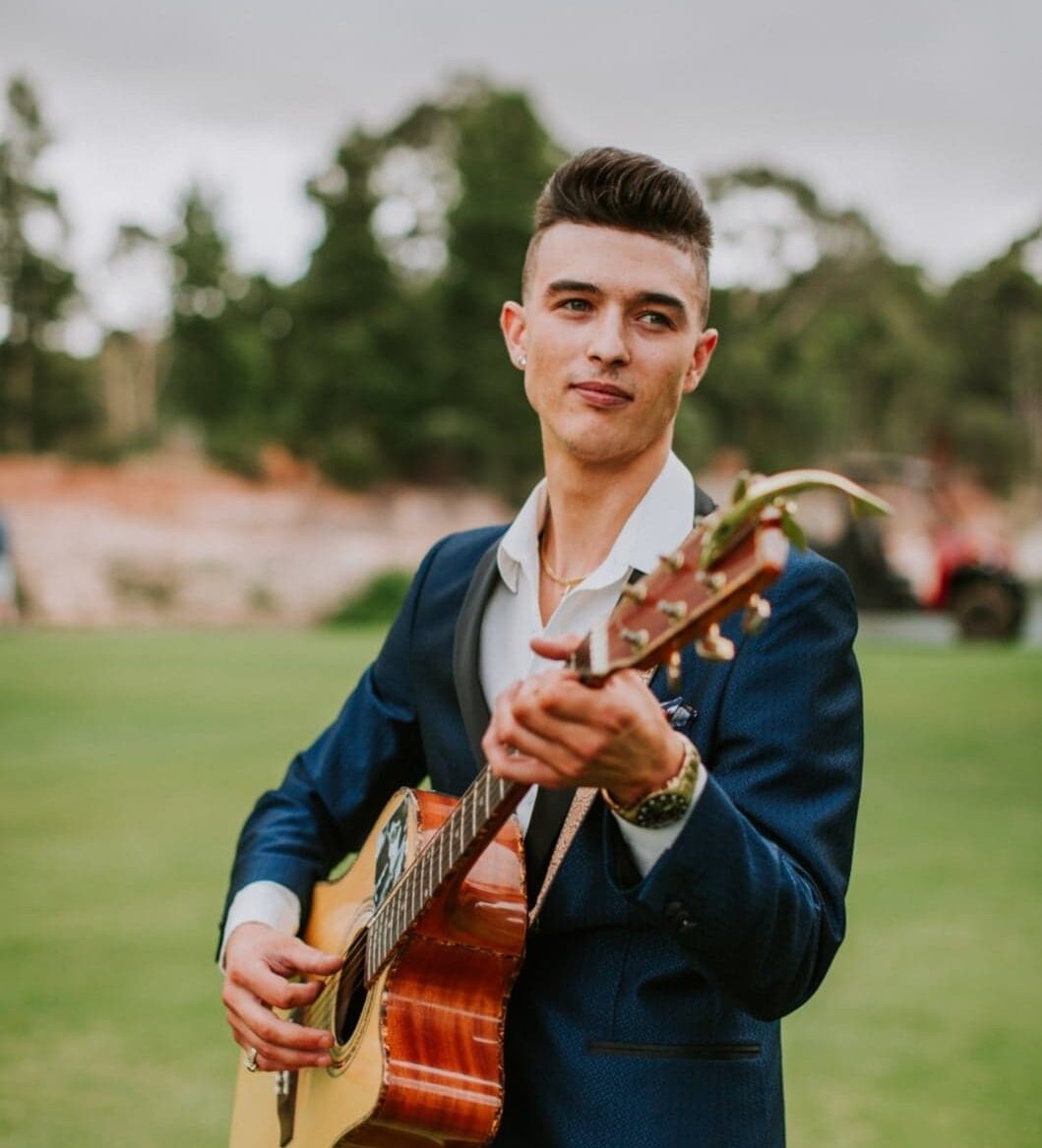Daniel Jennis, musical soloist in WA, photo 3