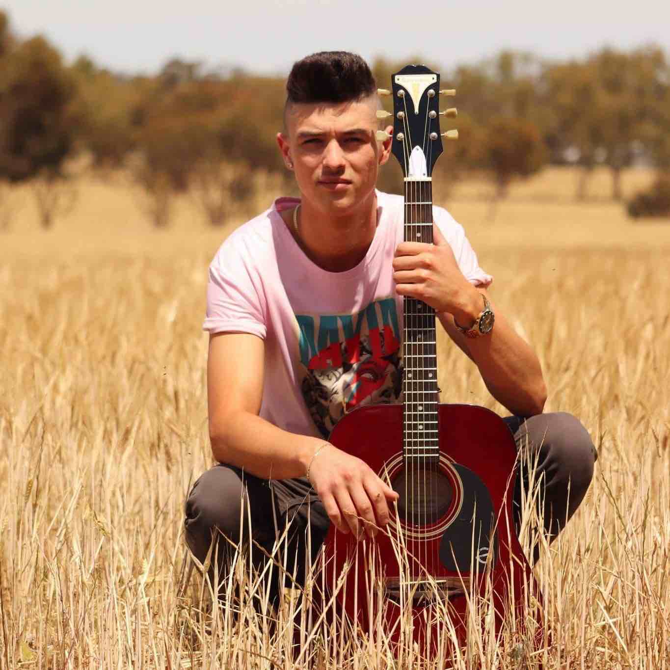 Daniel Jennis, musical soloist in WA, photo 2