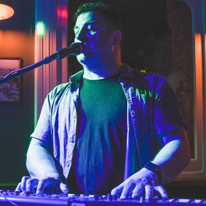 Stu Johns, musical soloist in WA, photo 3