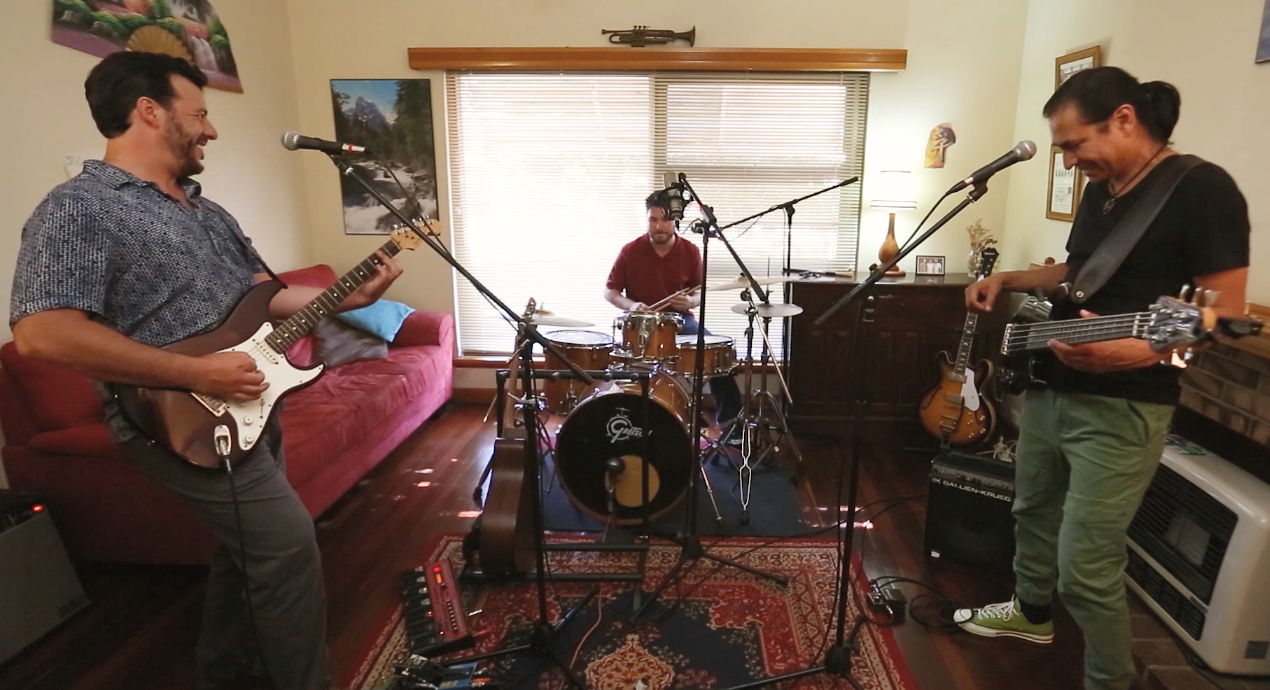 Julius Lutero Band, musical trio in WA
