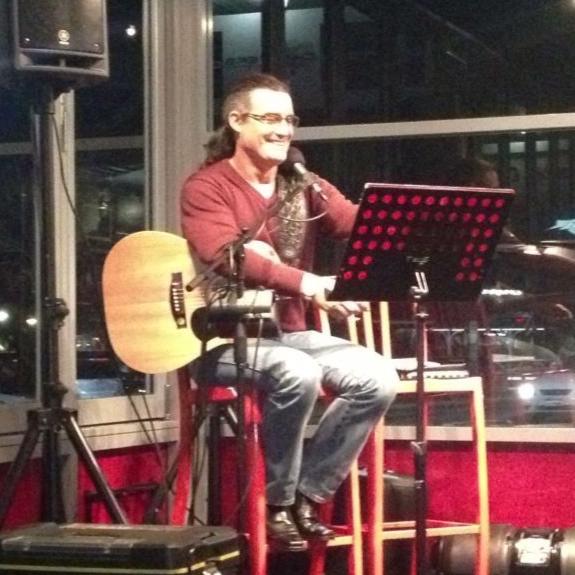 Sligo Rover, singer in WA, photo 3