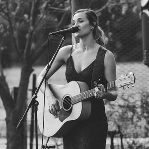 Stephanie Townsend, singer in Wagga Wagga, photo 2