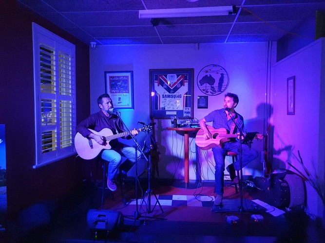 Short n Curly, musical duo in Wagga Wagga, photo 3