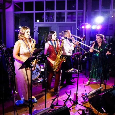 Sweet Buzz, cover band in Wangaratta, photo 2