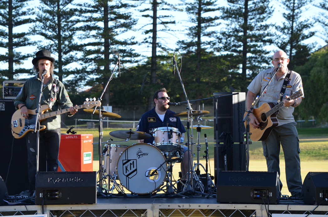 WESLEY GOODLET JAMBOREE SCOUTS, acoustic guitar and singer trio in Perth, photo 2