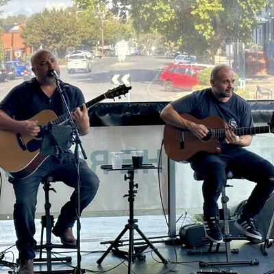 Headline Entertainment, musical duo in Wodonga, photo 2