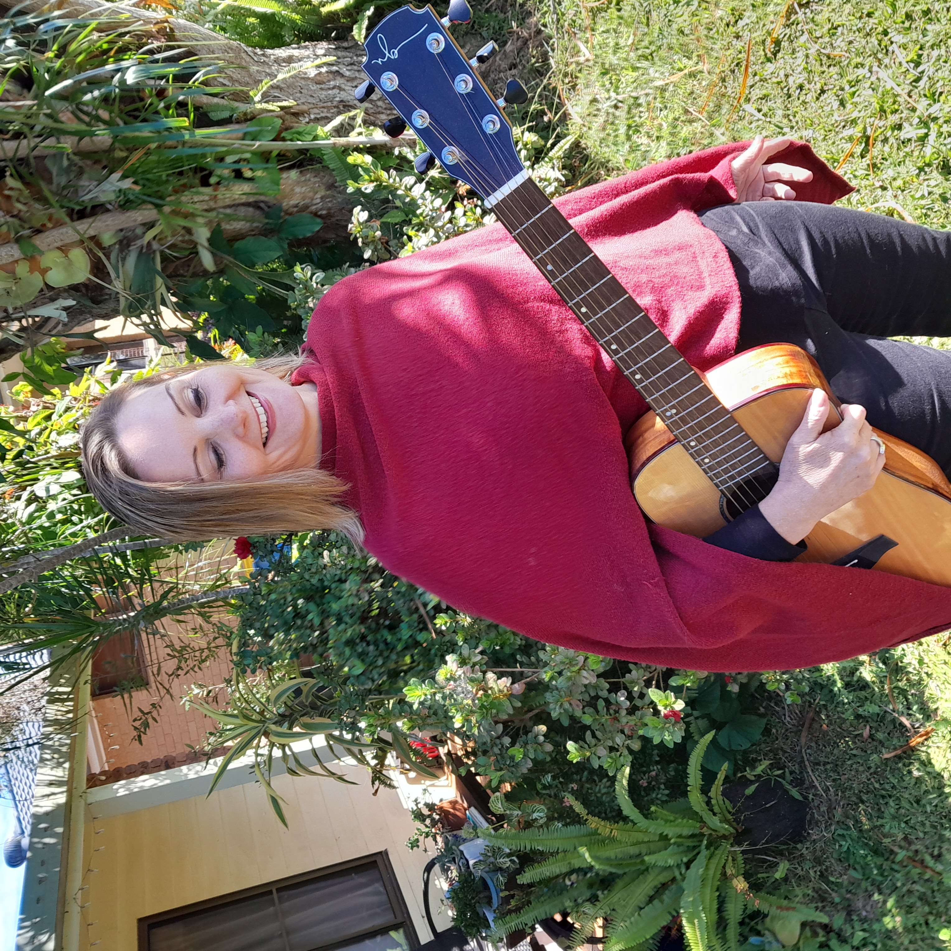 Veronica Lovejoy, singer in Wollongbar