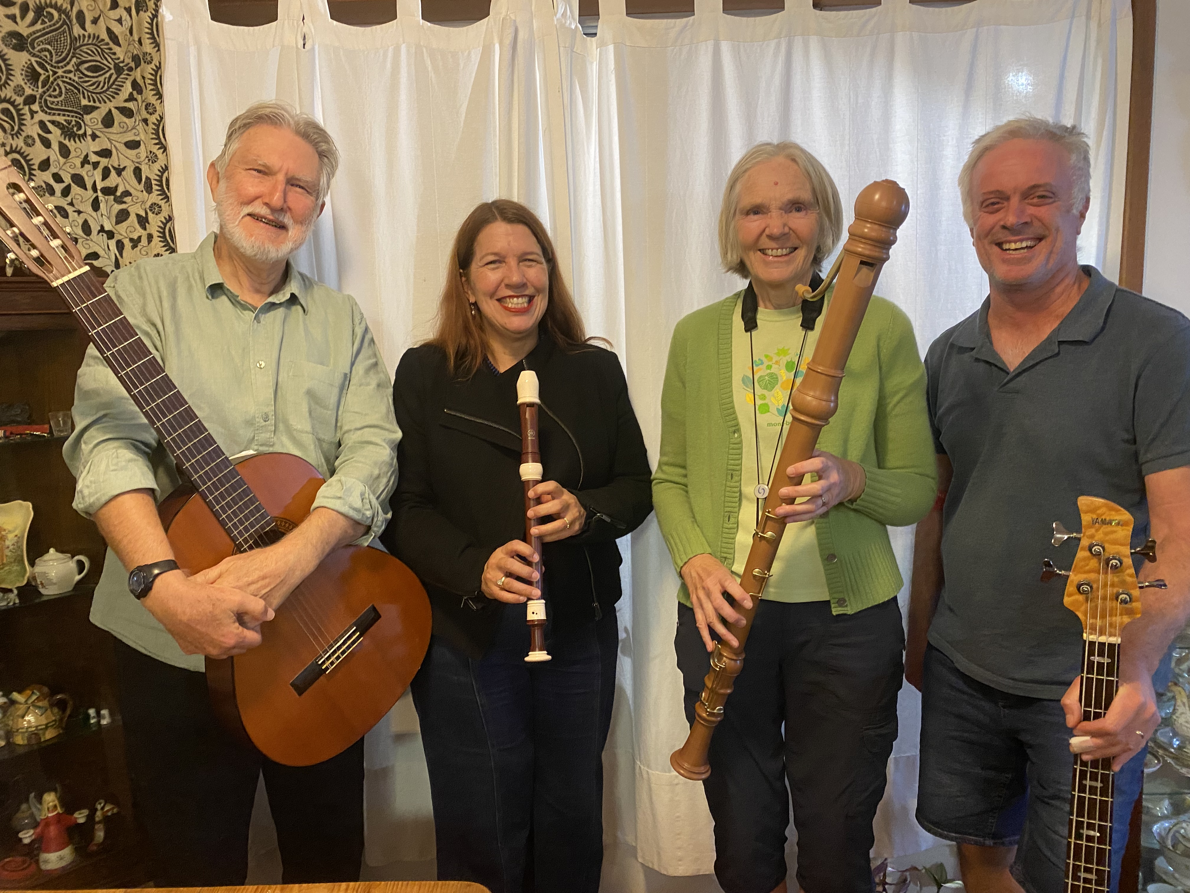 Tarren, folk band in Wollongong