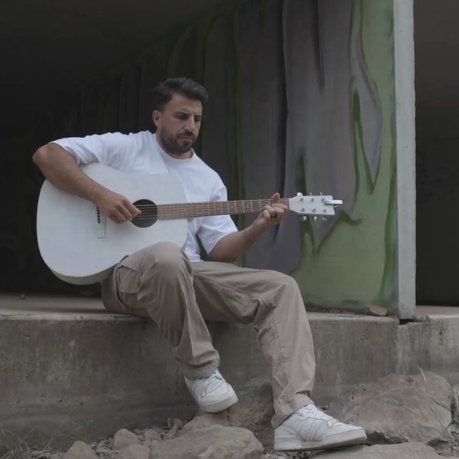 Jase Invo, singer in Wollongong