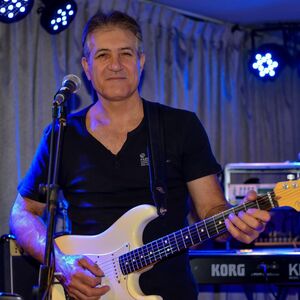 Raf, singer in Wollongong, photo 2