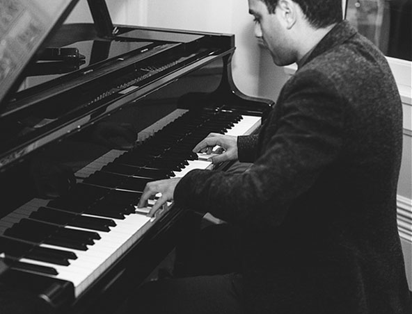 Raf, singer in Wollongong, photo 3