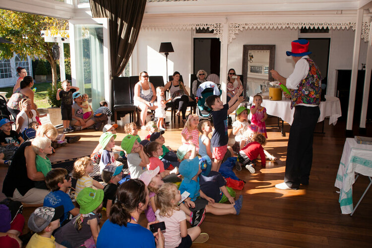 Magic Daniel, children's magician in Wollongong, photo 3