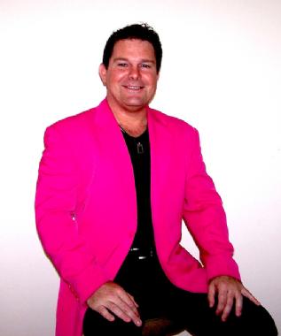 Glenn Keeley, comedy magician in Wollongong