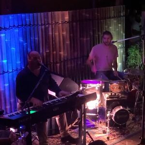 Dirty Grooves, musical duo in Wollongong, photo 2