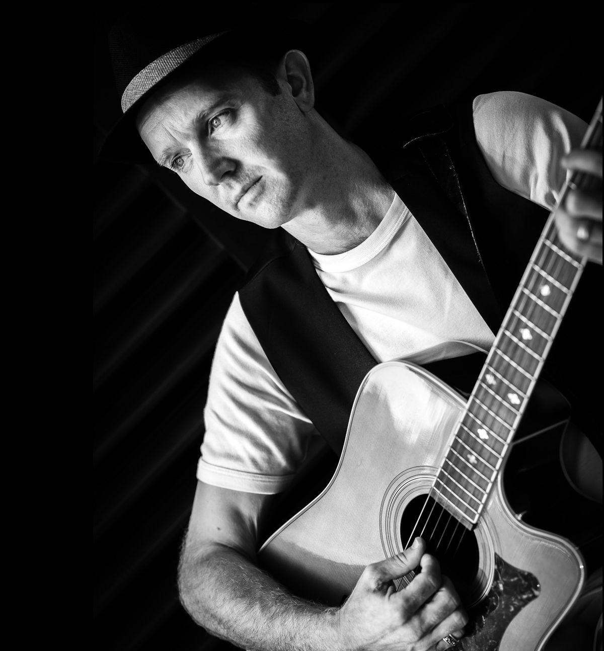 Michael Bond, singer-songwriter in Wollongong
