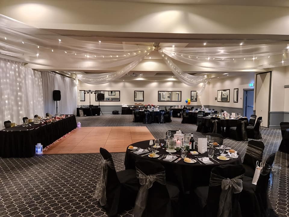 Mac DJs, wedding band in Wollongong