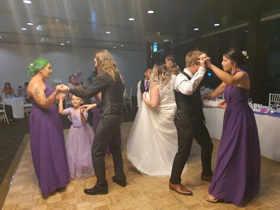 Mac DJs, wedding band in Wollongong, photo 2