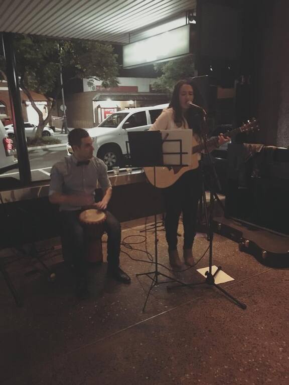 Theo and Bel, wedding band in Wollongong, photo 3